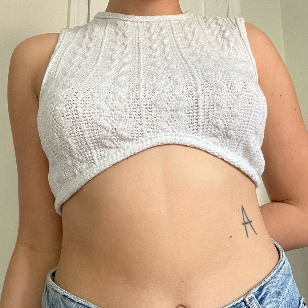 Cropped Cable Knit Armless Sweater